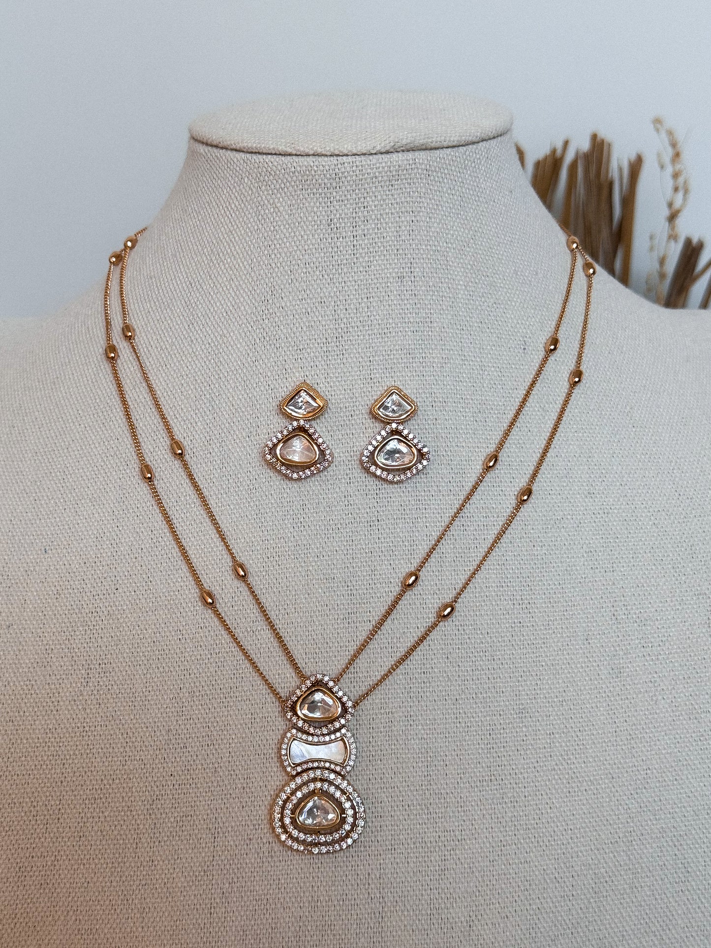 DAINTY NECKLACE SET - 48582