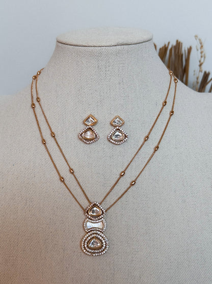 DAINTY NECKLACE SET - 48582