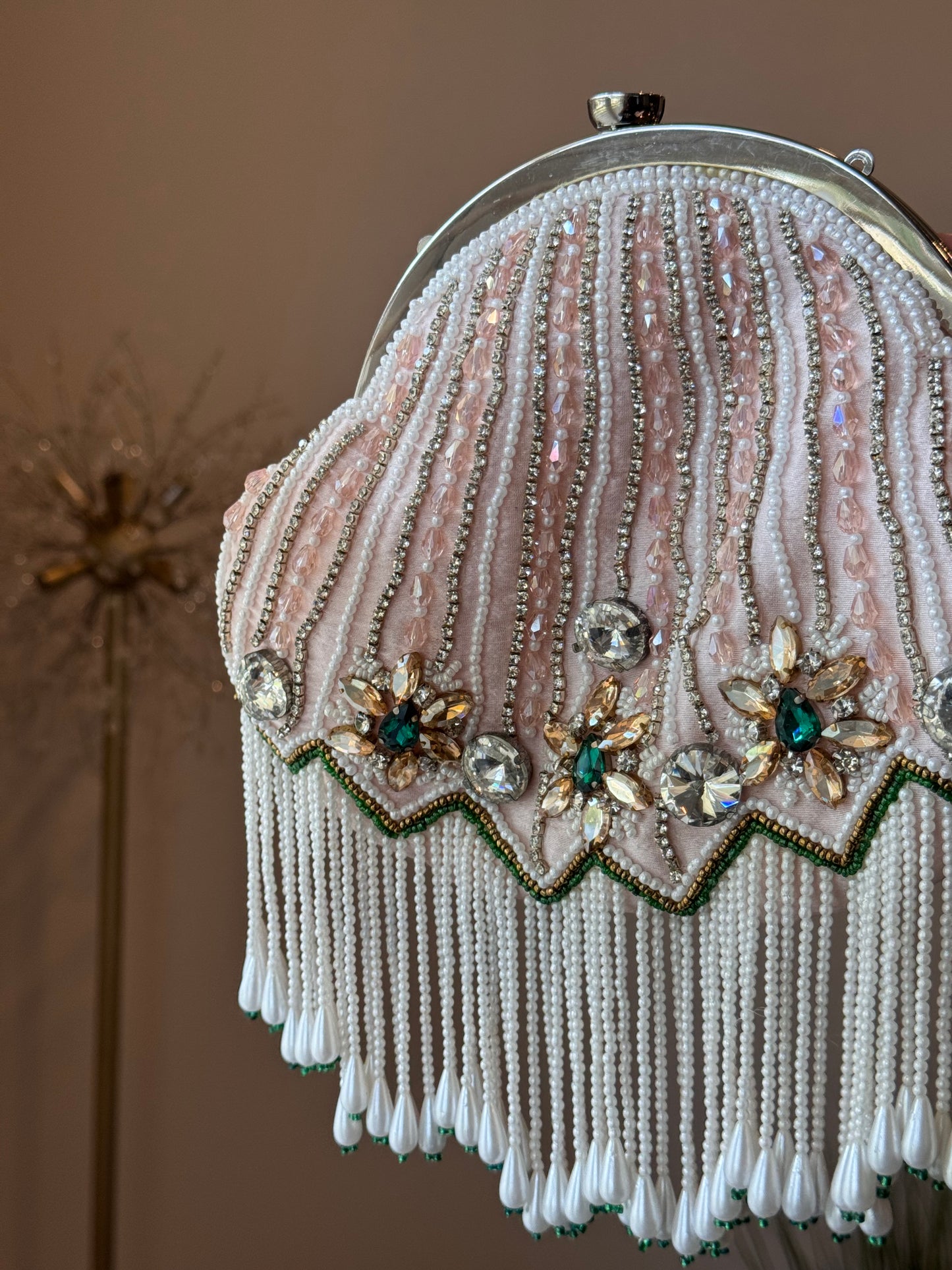 28472 - SILVER HARDWARE WITH HANDLE