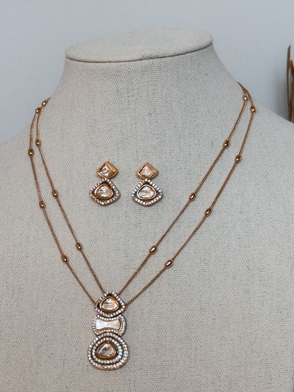 DAINTY NECKLACE SET - 48582