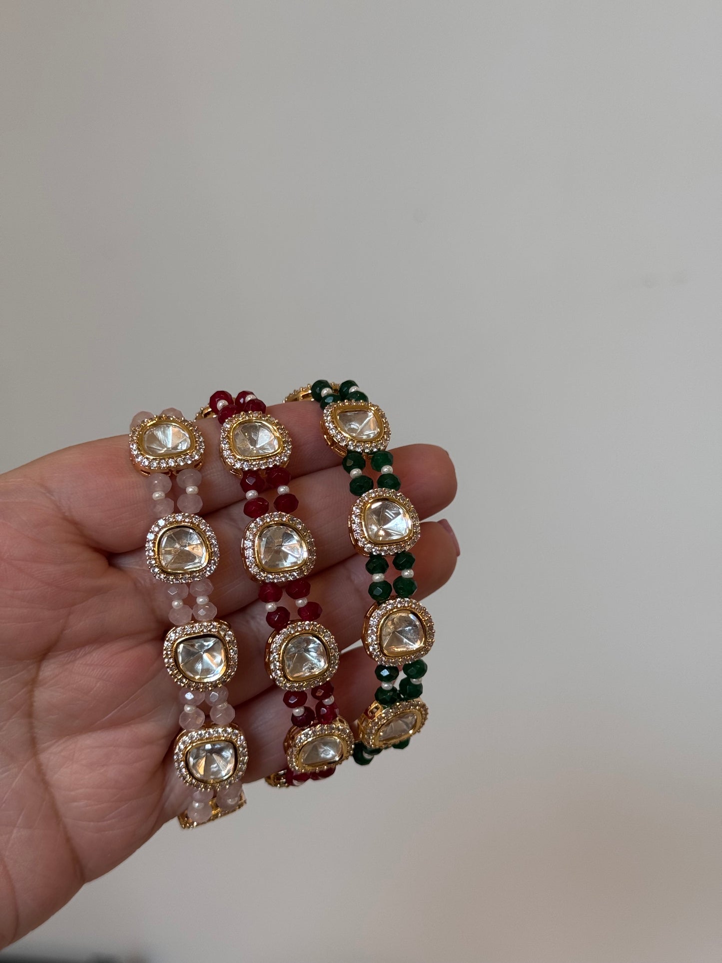 32819 - STRETCHY KUNDAN BRACELET